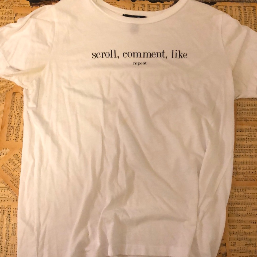 Forever 21 T-shirt